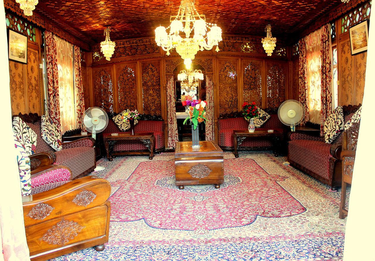 Morning Star Group Of Houseboats Hotel Srinagar  Bagian luar foto