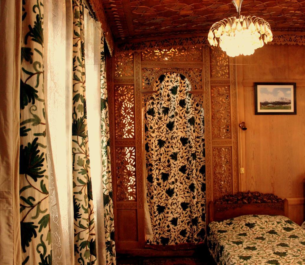 Morning Star Group Of Houseboats Hotel Srinagar  Bagian luar foto