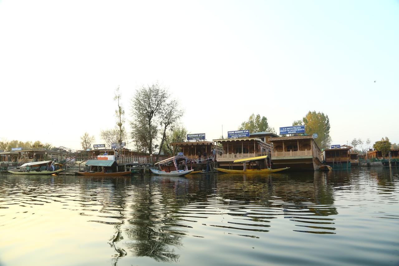 Morning Star Group Of Houseboats Hotel Srinagar  Bagian luar foto